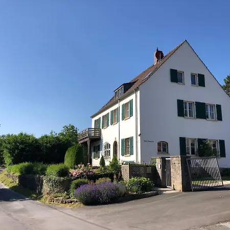 Exklusives In Lage Mit Pool, Sauna, Terrasse - Der Johannishof *